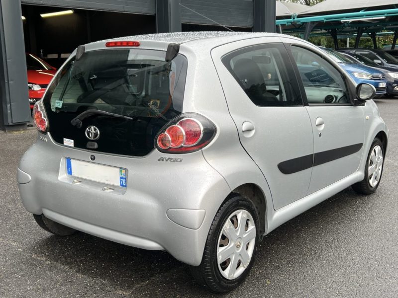 TOYOTA AYGO 1.0 VVTi 68 Cv 5 PORTES / CLIMATISATION BLUETOOTH - GARANTIE 1 AN