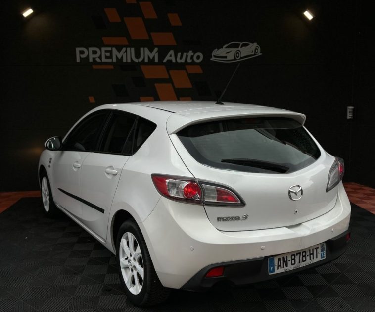 MAZDA 3 1.6 MZR 105 CV KIZUNA SPORT Suivi D'entretien / Contrôle technique Complet