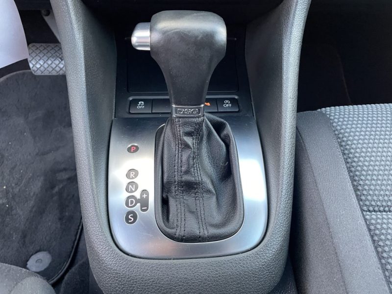 VOLKSWAGEN GOLF SW 1.6 TDI 105 CONFORTLINE DSG GARANTIE 3/12 MOIS 2010