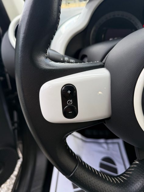 RENAULT TWINGO 3 0.9i  TCE 90 ENERGY INTENS