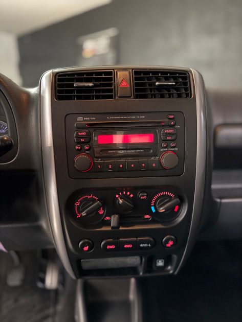 SUZUKI JIMNY 1.3 VVT 85cv 4x4 / Révisé / Ct Ok 