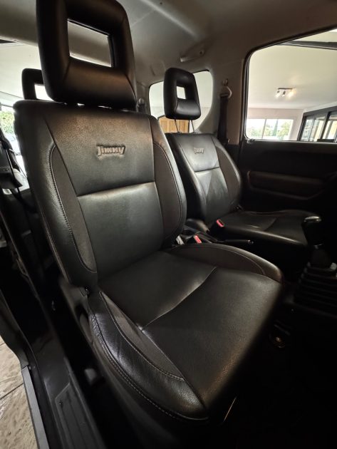 SUZUKI JIMNY 1.3 VVT 85cv 4x4 / Révisé / Ct Ok 