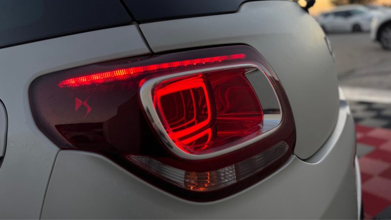 DS AUTOMOBILES DS3 1.2  E THP 130 CH GIVENCHY CHIC S&S 