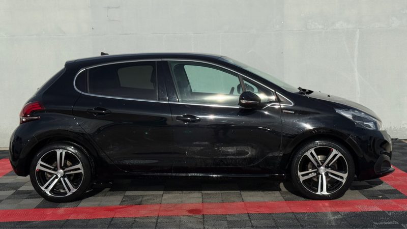 PEUGEOT 208 1.2 E THP 110CH E6.C GT LINE S&S 5P BOITE 6  2019