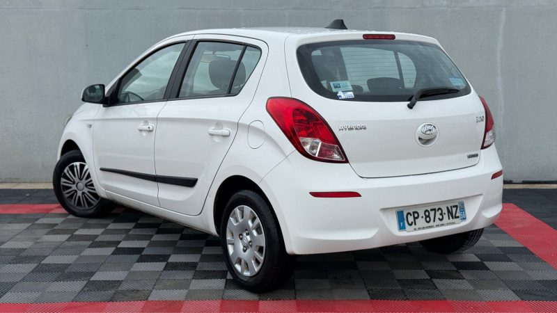 HYUNDAI I 20 1.1 75  CV CRDI75 PACK INVENTIVE BOITE 6 