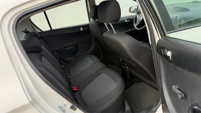 HYUNDAI I 20 1.1 75  CV CRDI75 PACK INVENTIVE BOITE 6 