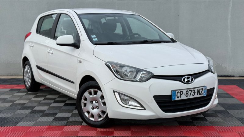 HYUNDAI I 20 1.1 75  CV CRDI75 PACK INVENTIVE BOITE 6 