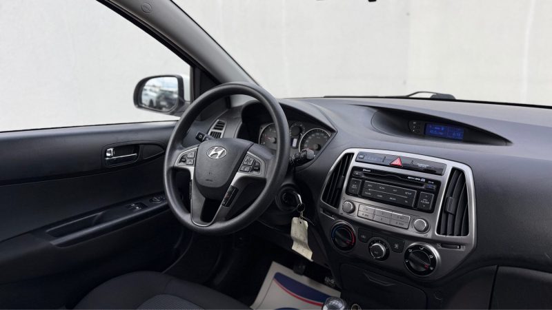 HYUNDAI I 20 1.1 75  CV CRDI75 PACK INVENTIVE BOITE 6 