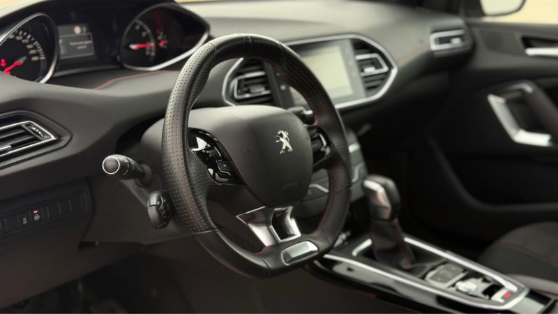 PEUGEOT 308 II 1.2 130CH E6.C S&S GT LINE EAT8 2018