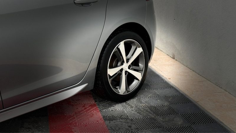 PEUGEOT 308 II 1.2 130CH E6.C S&S GT LINE EAT8 2018