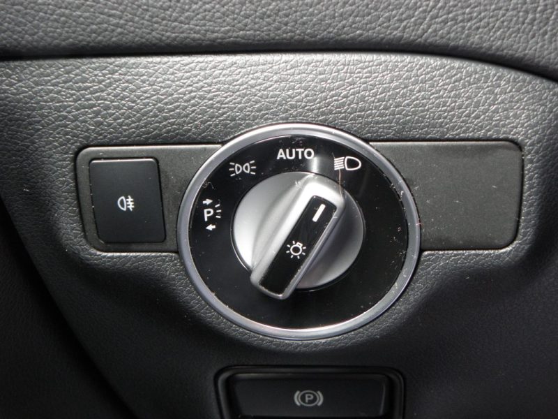 MERCEDES  GLA 220 CDI 170CH SENSATION 4MATIC 7G-DCT 2014