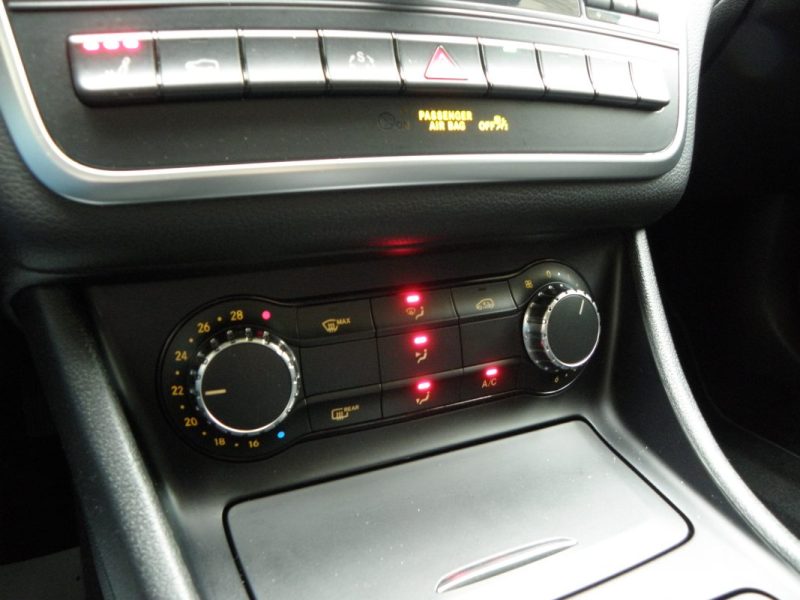 MERCEDES  GLA 220 CDI 170CH SENSATION 4MATIC 7G-DCT 2014