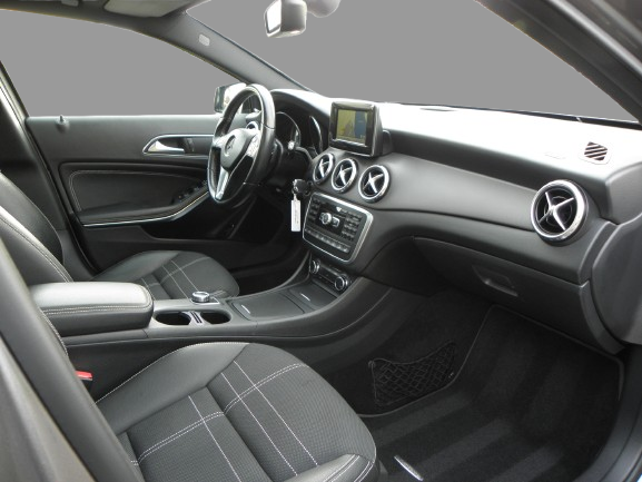 MERCEDES  GLA 220 CDI 170CH SENSATION 4MATIC 7G-DCT 2014