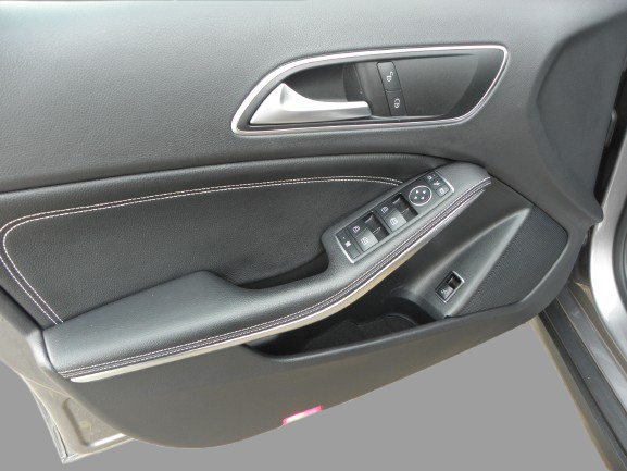 MERCEDES  GLA 220 CDI 170CH SENSATION 4MATIC 7G-DCT 2014