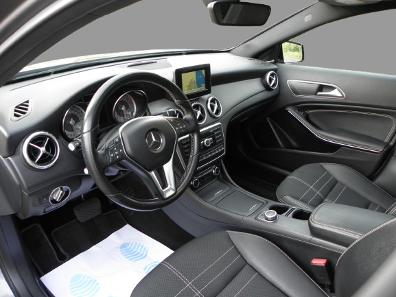 MERCEDES  GLA 220 CDI 170CH SENSATION 4MATIC 7G-DCT 2014