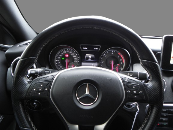 MERCEDES  GLA 220 CDI 170CH SENSATION 4MATIC 7G-DCT 2014