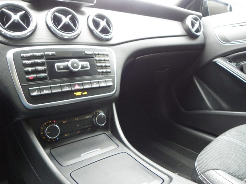 MERCEDES  GLA 220 CDI 170CH SENSATION 4MATIC 7G-DCT 2014