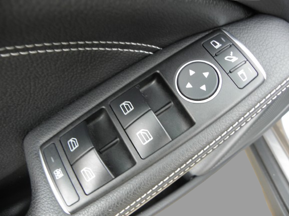 MERCEDES  GLA 220 CDI 170CH SENSATION 4MATIC 7G-DCT 2014