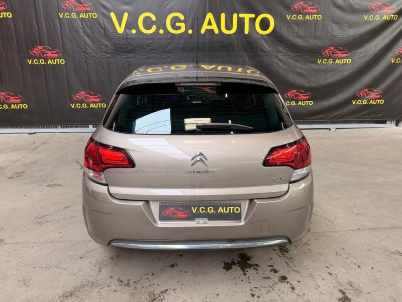 CITROEN C4 1.2i 110ch Shine 