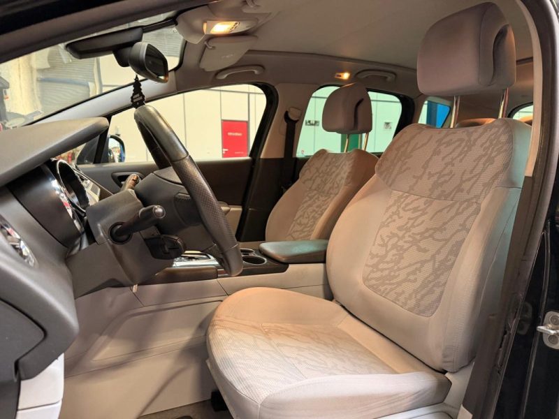 PEUGEOT 3008 2.0 HDI 163 Premium 