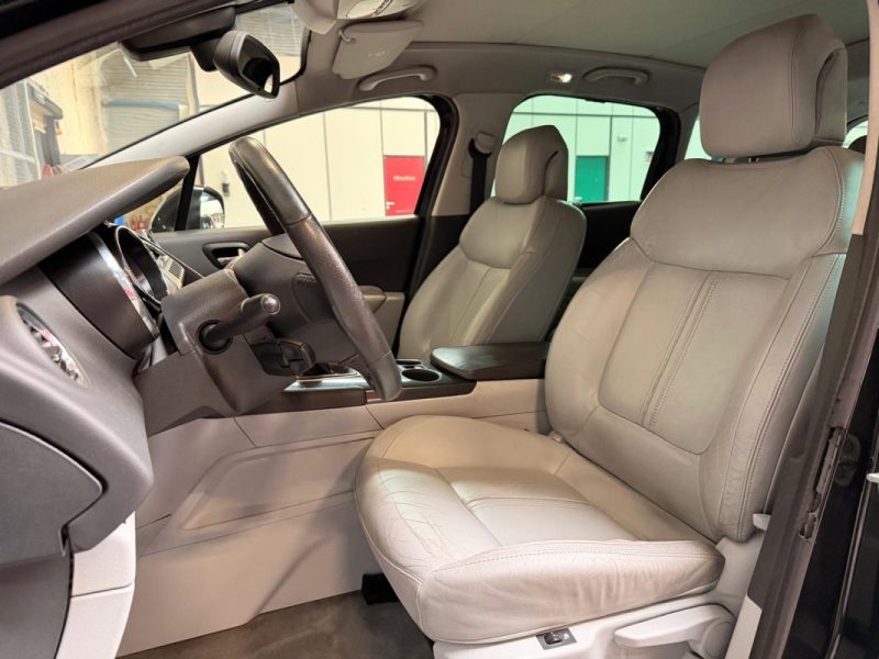 PEUGEOT 3008 2.0 HDi 150 Feline 