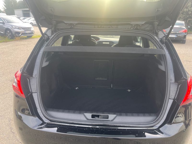 PEUGEOT 308 1.6 BLUEHDI 120CH S&S GT LINE EAT6 114MKM