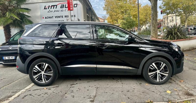 PEUGEOT 5008 1.5 BLUEHDI 130 ALLURE EAT8 **1ÈRE MAIN** 