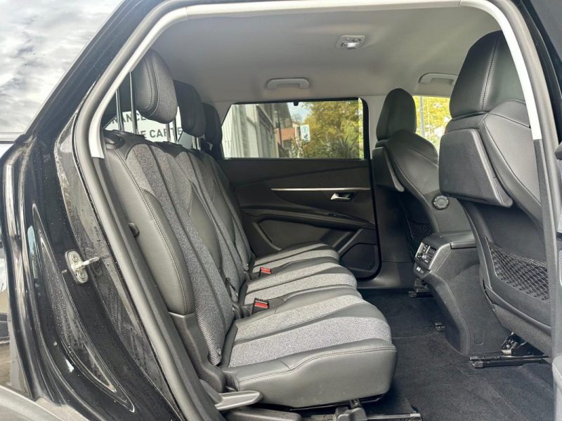PEUGEOT 5008 1.5 BLUEHDI 130 ALLURE EAT8 **1ÈRE MAIN** 