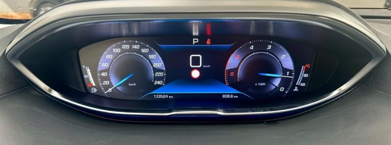 PEUGEOT 5008 1.5 BLUEHDI 130 ALLURE EAT8 **1ÈRE MAIN** 