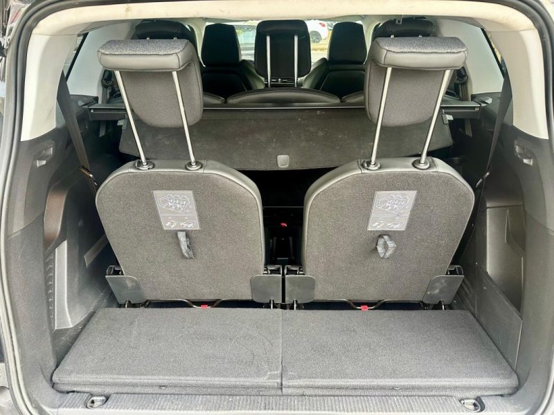 PEUGEOT 5008 1.5 BLUEHDI 130 ALLURE EAT8 **1ÈRE MAIN** 