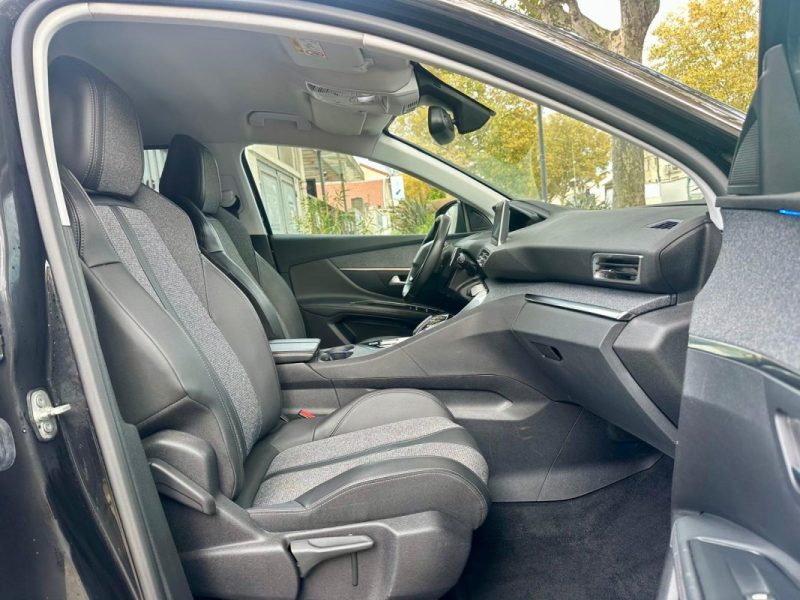 PEUGEOT 5008 1.5 BLUEHDI 130 ALLURE EAT8 **1ÈRE MAIN** 