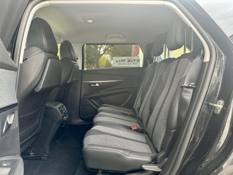 PEUGEOT 5008 1.5 BLUEHDI 130 ALLURE EAT8 **1ÈRE MAIN** 