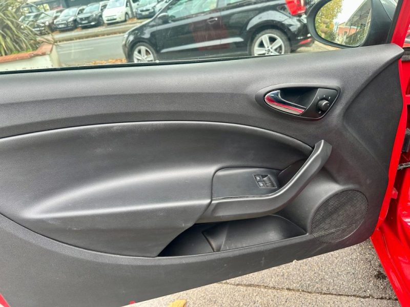 SEAT IBIZA SC 1.2 TSI 90 CONNECT **1ÈRE MAIN** 