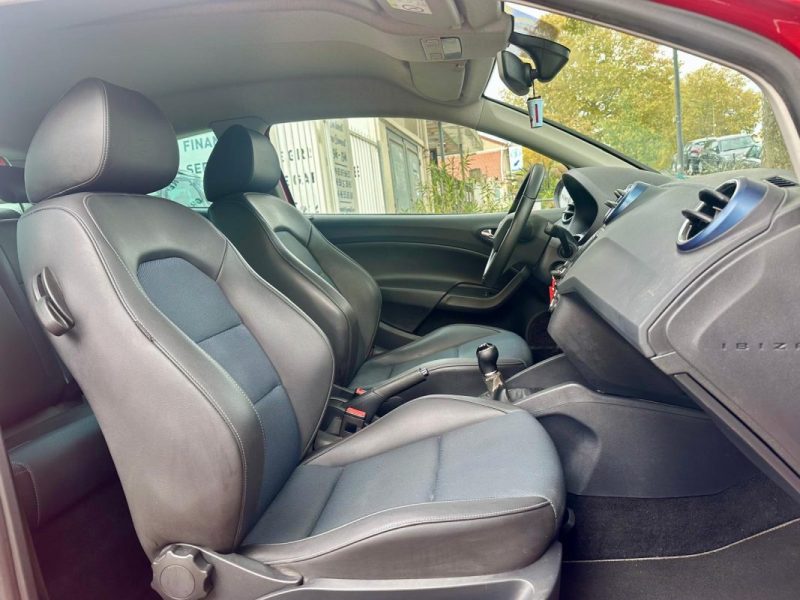 SEAT IBIZA SC 1.2 TSI 90 CONNECT **1ÈRE MAIN** 