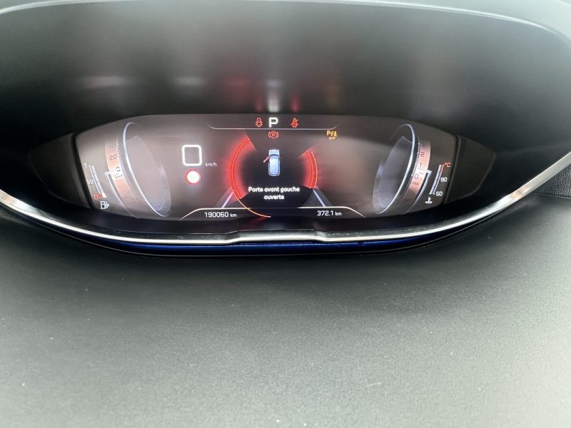 PEUGEOT 3008 II 2.0 BLUEHDI 180 S&S GT EAT8 - TOIT OUVRANT