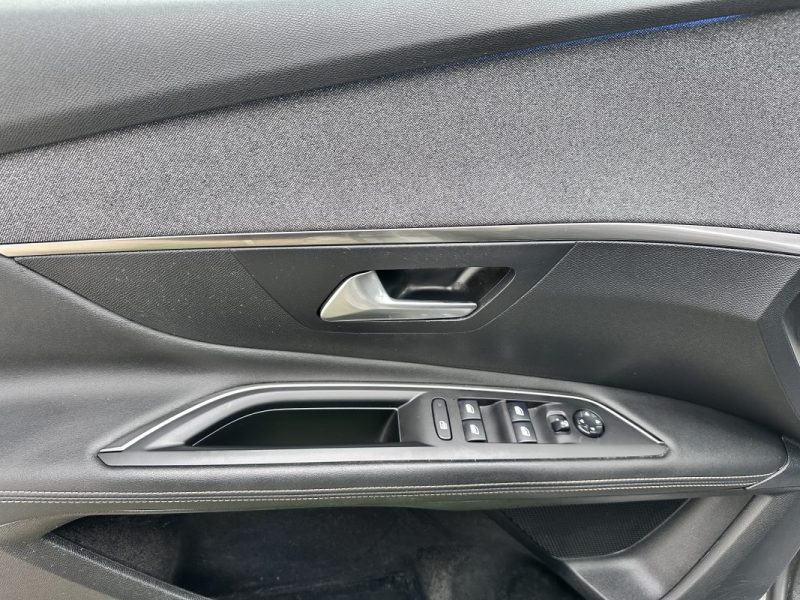 PEUGEOT 3008 II 2.0 BLUEHDI 180 S&S GT EAT8 - TOIT OUVRANT