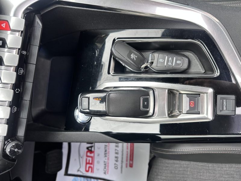 PEUGEOT 3008 II 2.0 BLUEHDI 180 S&S GT EAT8 - TOIT OUVRANT