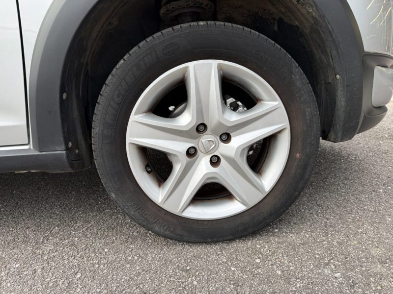 DACIA SANDERO Stepway 0.9 TCE 90 1ère Main / Bluetooth
