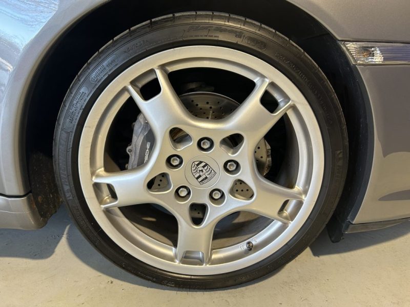 PORSCHE 911 3.6 325 CARRERA PACK SPORT CHRONO SUIVI