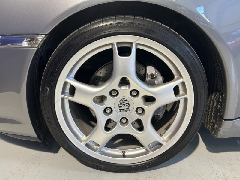 PORSCHE 911 3.6 325 CARRERA PACK SPORT CHRONO SUIVI