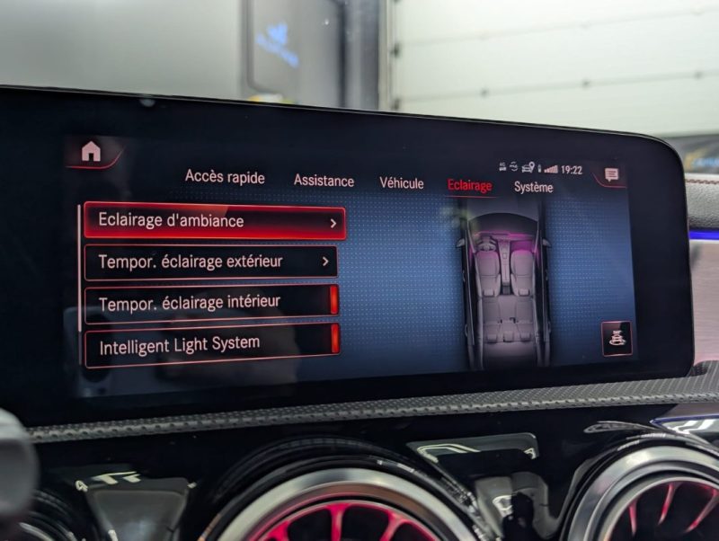 MERCEDES CLA 220d 190ch AMG Line 8G-DCT