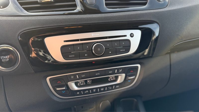 RENAULT SCENICIII 1.5 DCI 110CH BOSE EDETION 2016