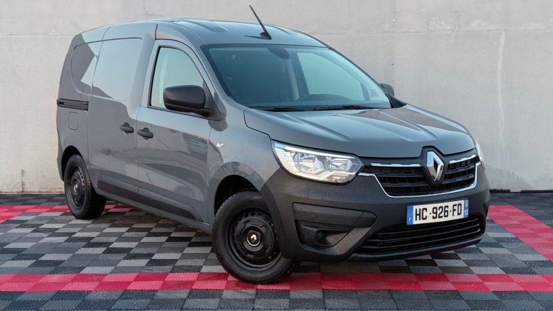 RENAULT EXPRESS 1.5 BLUE DCI 75CH CONFORT 22 FULL OPTIONS PREMIÈRE MAINS 
