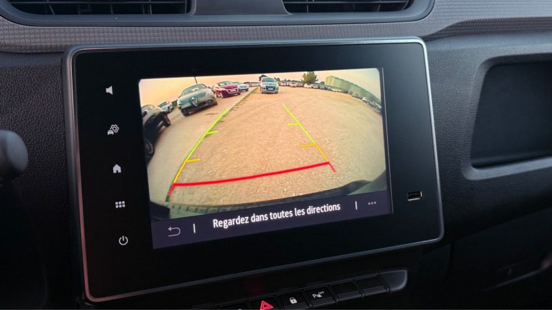 RENAULT EXPRESS 1.5 BLUE DCI 75CH CONFORT 22 FULL OPTIONS PREMIÈRE MAINS 