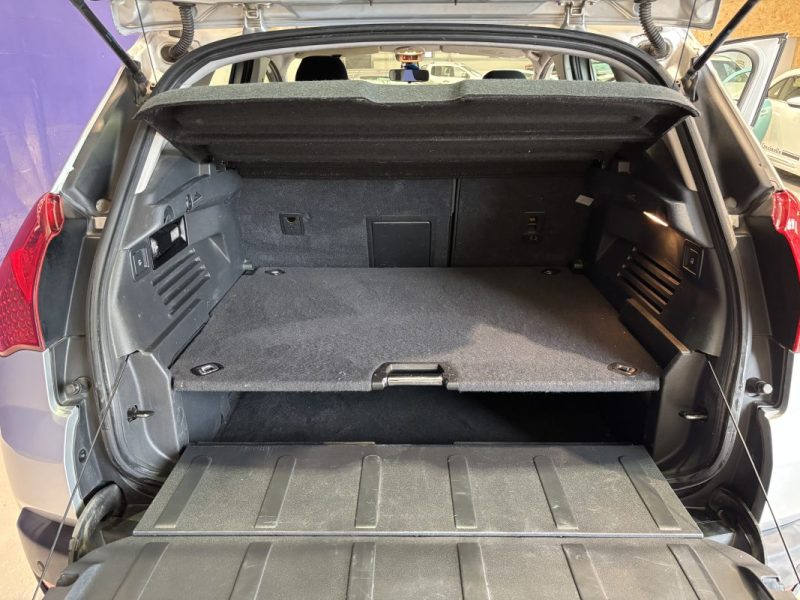 Peugeot 3008 1.6 e-HDi 115ch Allure - Boîte automatique - Entretien suivi