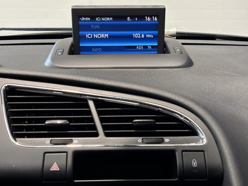 Peugeot 3008 1.6 e-HDi 115ch Allure - Boîte automatique - Entretien suivi