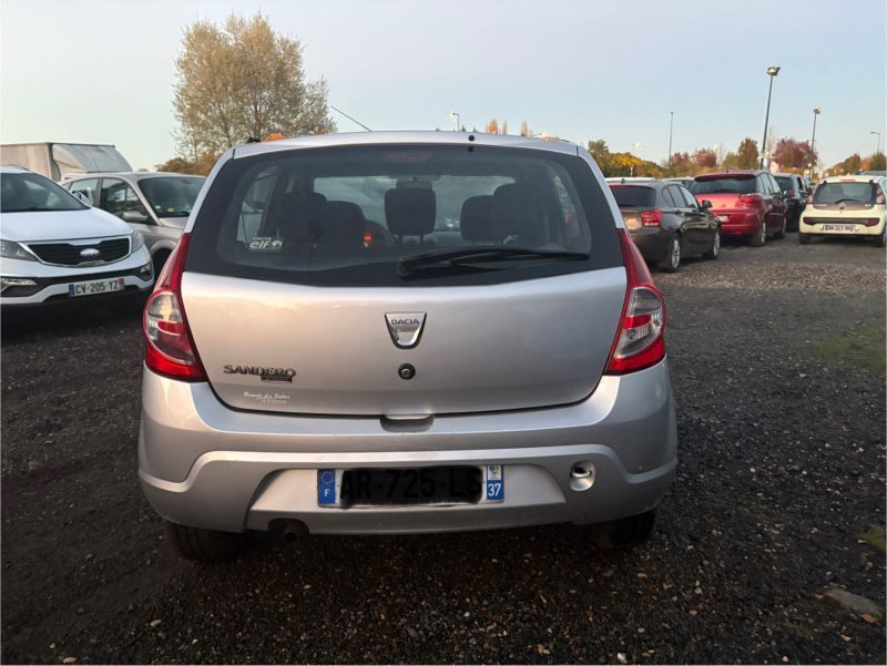SANDERO 1.4 MPI 75cv ECO2 AMBIANCE embrayage, plus distribution neuf garantie , 12 mois