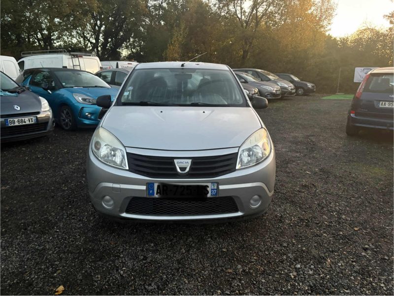 SANDERO 1.4 MPI 75cv ECO2 AMBIANCE embrayage, plus distribution neuf garantie , 12 mois