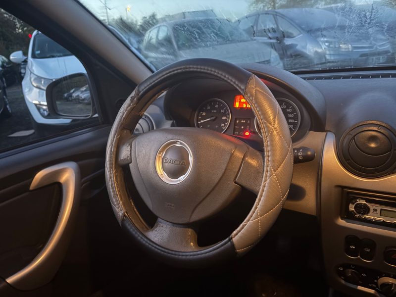 SANDERO 1.4 MPI 75cv ECO2 AMBIANCE embrayage, plus distribution neuf garantie , 12 mois