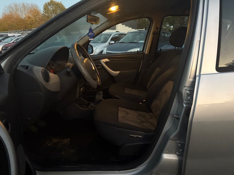 SANDERO 1.4 MPI 75cv ECO2 AMBIANCE embrayage, plus distribution neuf garantie , 12 mois